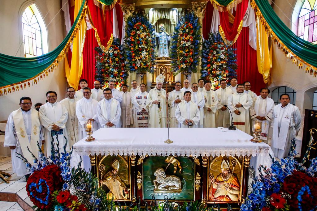 372684900 713157400850325 8484186730059002784 n ArzobispadodeGuatemala